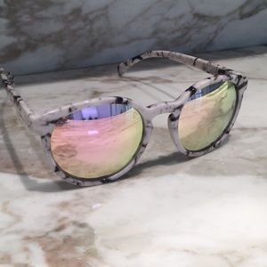 Marble Glasses